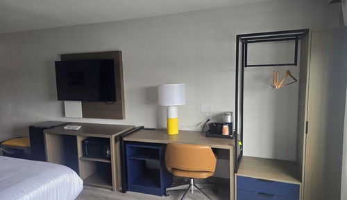 Room, 1 King Bed, Accessible, Non Smoking