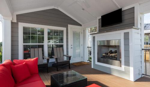 Deluxe Bungalow