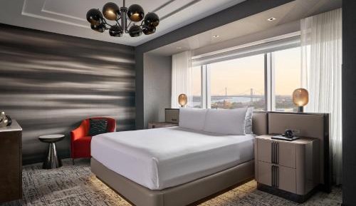 Executive Corner Suite