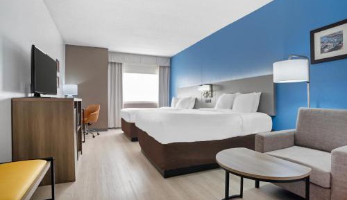 Queen Room with Two Queen Beds - Accessible/Non-Smoking 