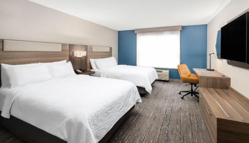 Standard Room with Two Queen Beds