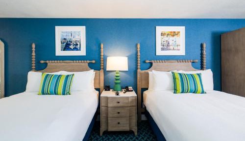 Deluxe Queen Room