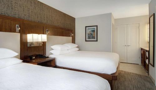 Suite with Two Double Beds - Non-Smoking
