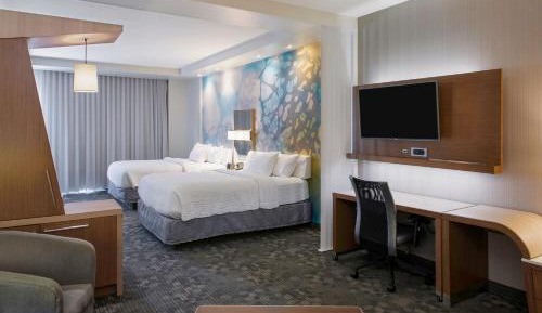 Studio with Two Queen Beds and Sofa Bed