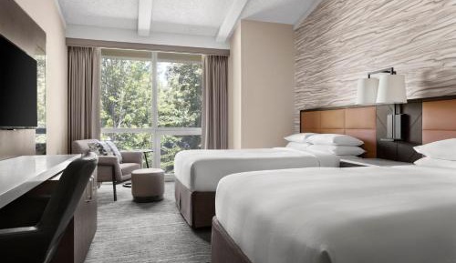 Executive Double Room with Two Double Beds - Club Lounge Access