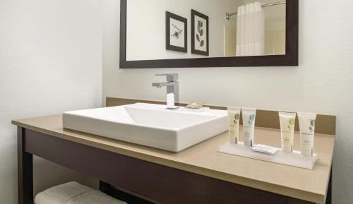 King Room - Disability Access/Non-Smoking
