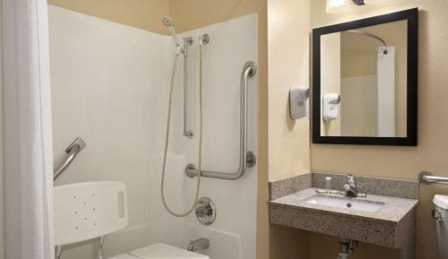 King Room - Mobility Access/Non-Smoking