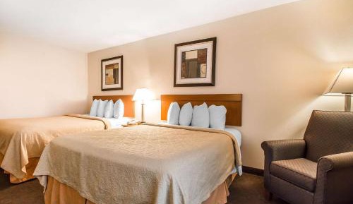 Queen Room with Two Queen Beds - Non-Smoking