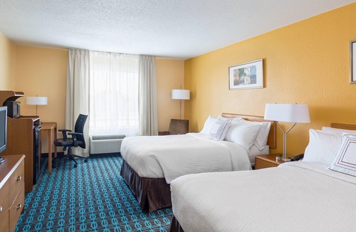 Valparaiso Hotel | Fairfield Inn and Suites Valparaiso