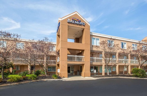 Canton Hotel | Baymont by Wyndham Canton