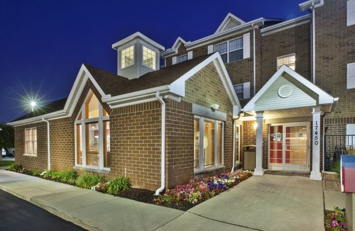 Livonia Hotel | TownePlace Suites by Marriott Detroit Livonia