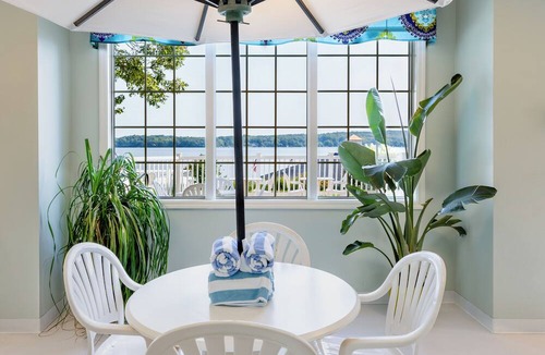 Shelbyville Hotel | Bay Pointe Inn