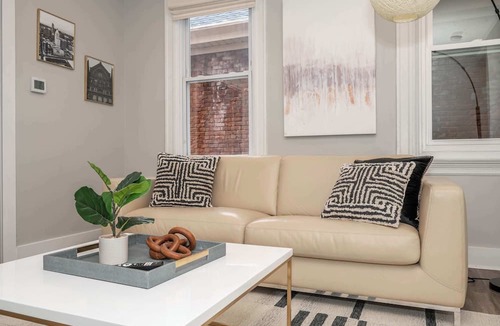 Covington Condo | The Luxe Spot 1