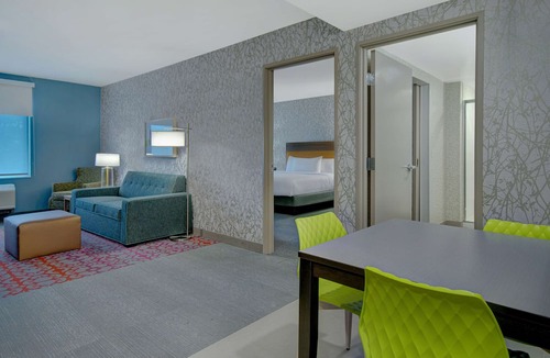 East Paris Hotel | Home2 Suites By Hilton Grand Rapids Airport
