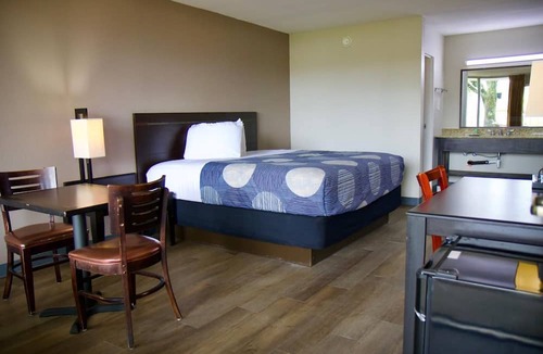 Baton Rouge Hotel | Heritage Inn & Suites by Capital O Baton Rouge I 10