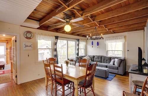 Lakeside Cottage | Spacious Lakeside Cottage - 2 Miles to Marblehead!