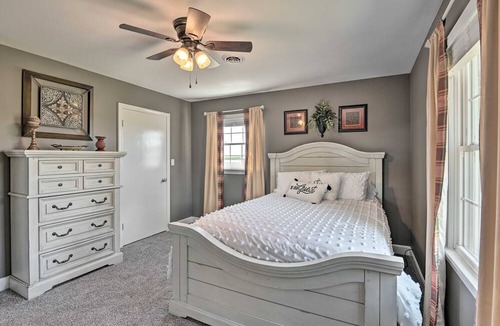 Oakland Cottage | Bowling Green Farmhouse 10 Mi to Mammoth Cave