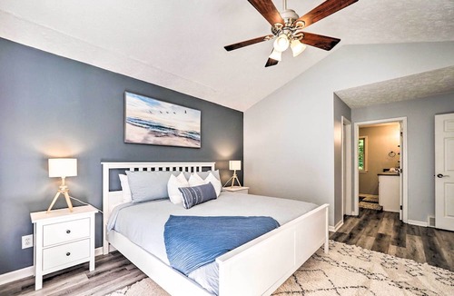 Beulah Cottage | Beulah Family Home ~ 2 Mi to Dtwn + Beach!