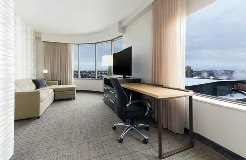 Downtown Hotel | Residence Inn by Marriott Grand Rapids Downtown