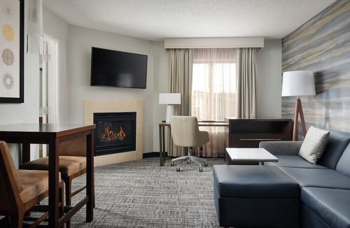 East Paris Hotel | Residence Inn by Marriott Grand Rapids Airport