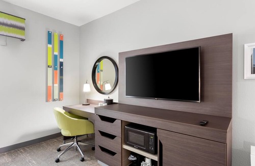 Huntley Hotel | Hampton Inn by Hilton Huntley Chicago