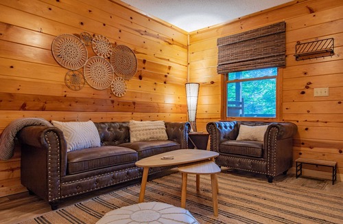 Burnsville Cabin | Mount Mitchell Eco Retreat