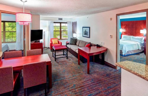 Plymouth Hotel | Residence Inn by Marriott Minneapolis Plymouth