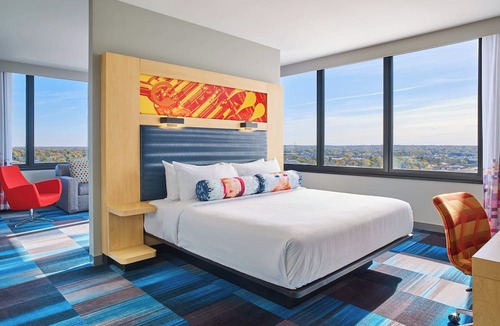 South Bend Hotel | Aloft by Marriott South Bend