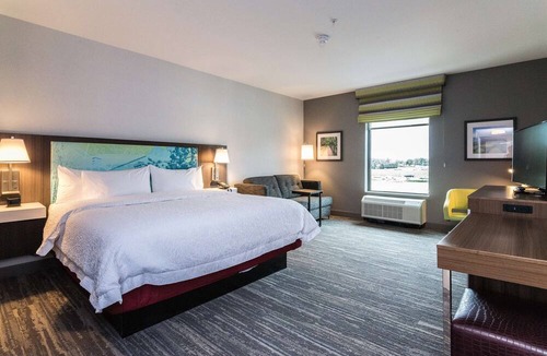 Allen Park Hotel | Hampton Inn & Suites Allen Park