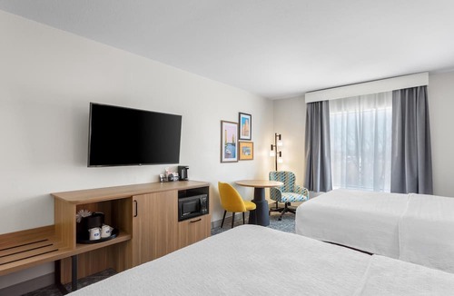 Deer Park Hotel | Hampton Inn & Suites Chicago Deer Park