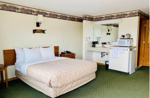 Caro Hotel | Woodyzzz Motel