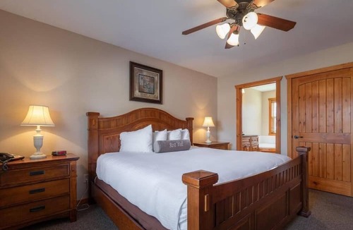 Indian Point Hotel | The Lodges at Table Rock Lake
