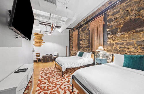 Downtown - Waterfront Hostel | Swedetown European Style Hostel