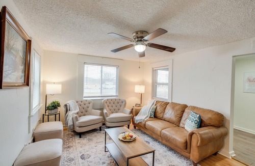 Bedford Cottage | Rural Retreat Near Golf Courses in Ottawa Lake!