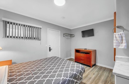 Riverview Apartment | Comfortable Stay in Brownstown w/Great Amenities
