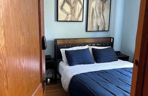Boystown Bed & Breakfast | Dorothy's