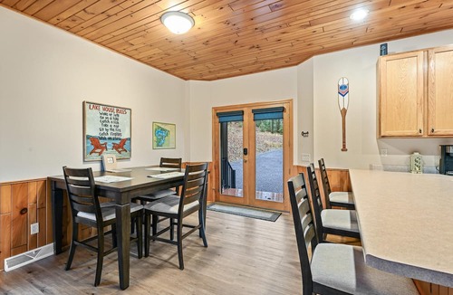 Presque Isle House | Lakeside Haus in Presque Isle