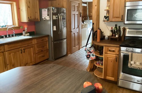 Laurium House | New listing! Lake view home available for MTU graduation weekend.