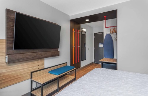 Janesville Hotel | Tru By Hilton Janesville