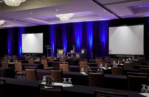 Waukesha Hotel | Marriott Milwaukee West