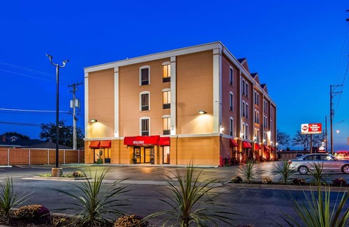 Franklin Park Hotel | Best Western Plus O'Hare International South Hotel