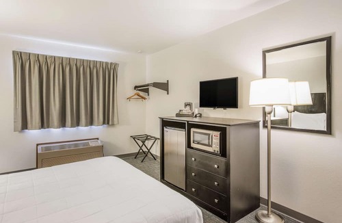 Birch Run Hotel | Americas Best Value Inn Birch Run