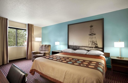 Salem Hotel | Super 8 by Wyndham Salem