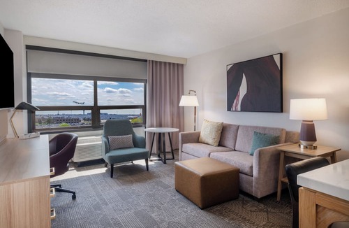 O'Hare Hotel | Staybridge Suites Chicago O'Hare - Rosemont by IHG