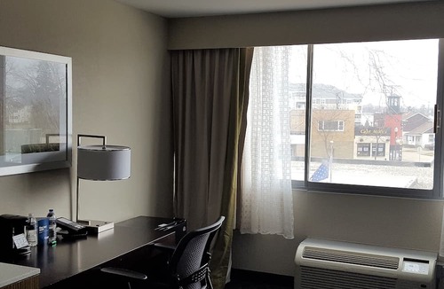 Downtown Kenosha Hotel | Wyndham Garden Kenosha Harborside