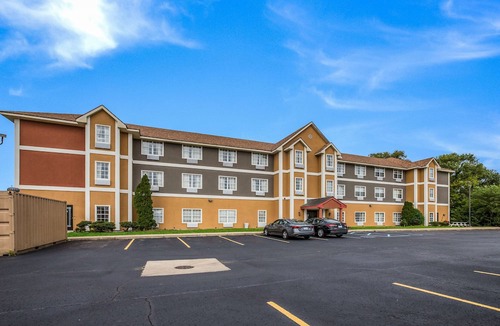 Three Rivers Hotel | Americas Best Value Inn & Suites Three Rivers