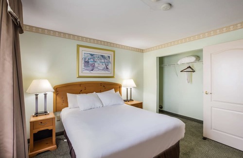 Three Rivers Hotel | Americas Best Value Inn & Suites Three Rivers