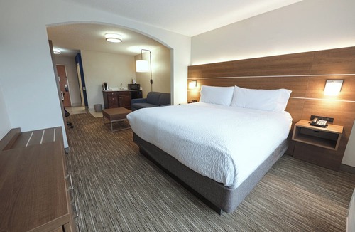 Goshen Hotel | Holiday Inn Express Hotel & Suites Goshen by IHG