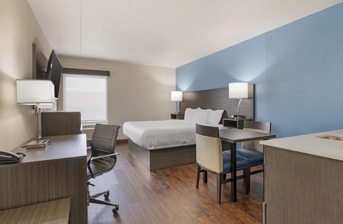 South Holland Hotel | Best Western Plus South Holland/Chicago Southland
