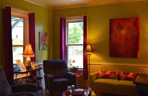 Bay View Bed & Breakfast | The Muse Gallery Guesthouse